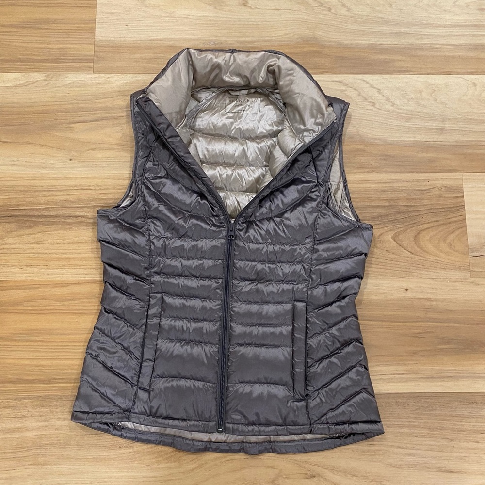 bernardo goose down womens grey packable vest